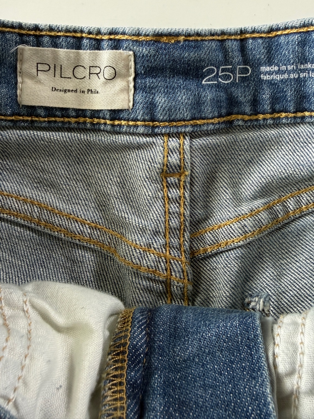 Anthropologie The Kenna Mid-Rise Heritage Barrel Jeans by Pilcro Size 25P - Picture 3 of 11